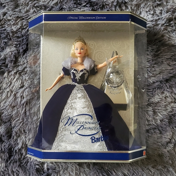 Barbie Other - 2000 Millennium Keepsake Barbie